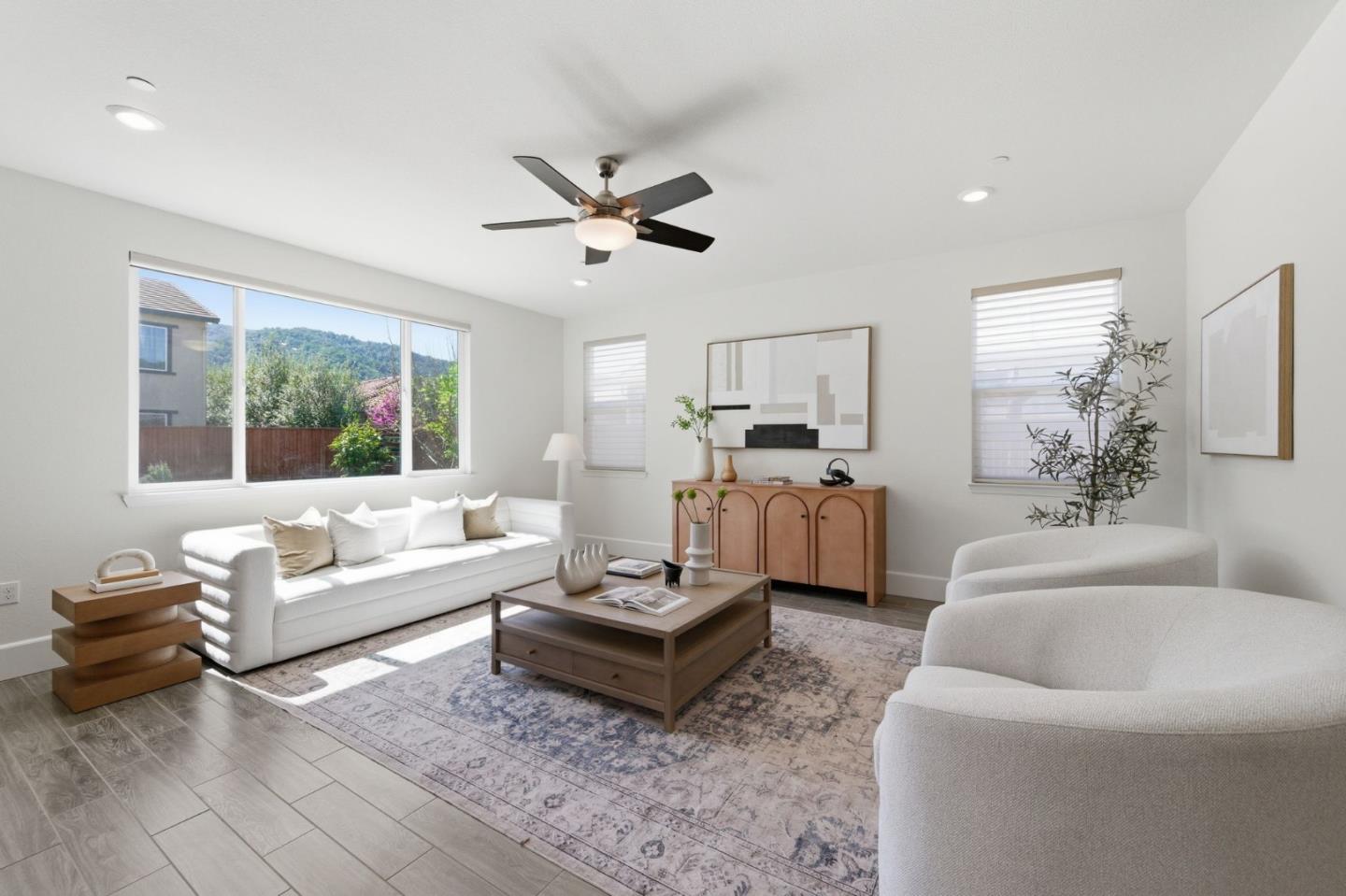 Front Image Thumbnail for ML82039038