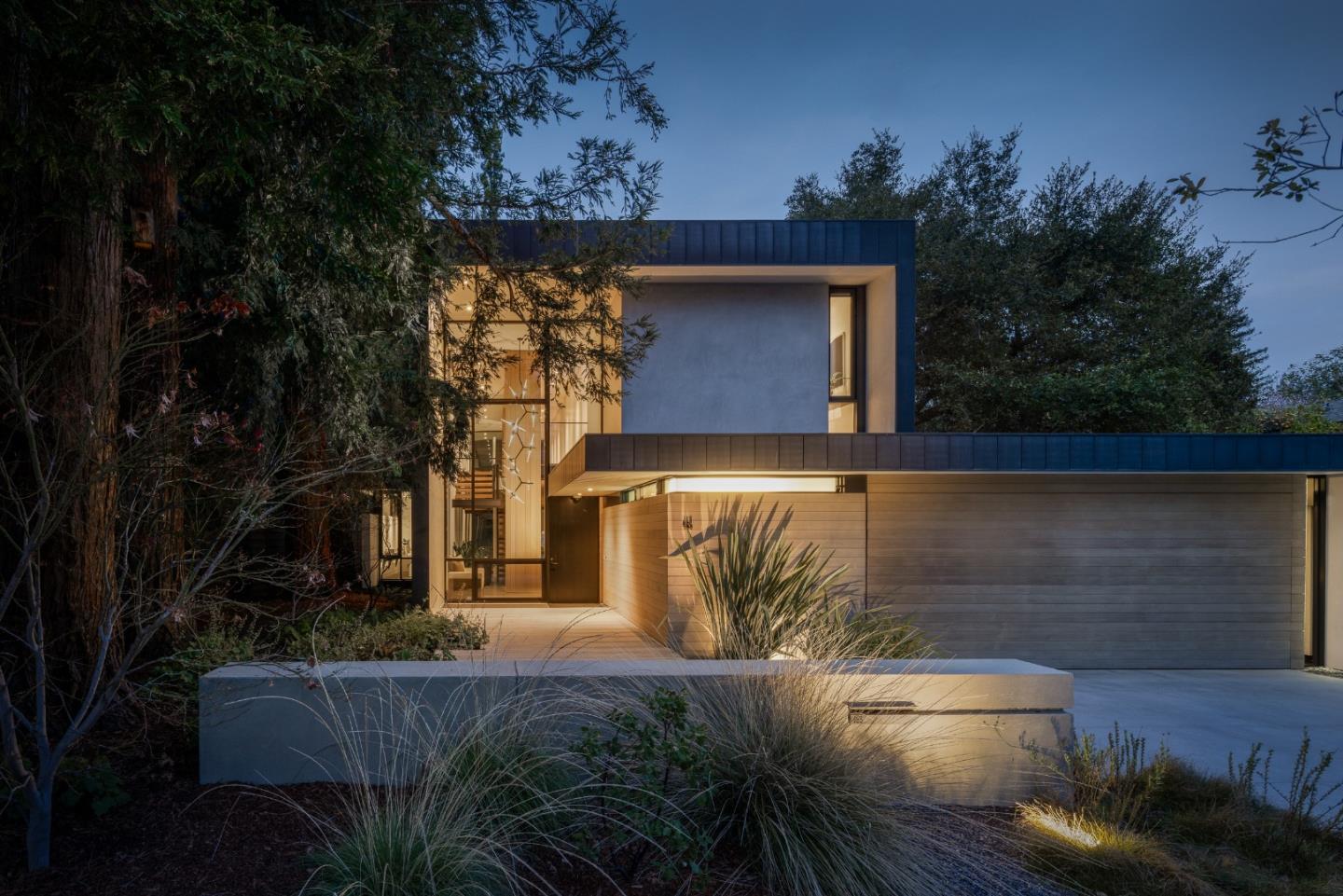 Front Image Thumbnail for ML82039053