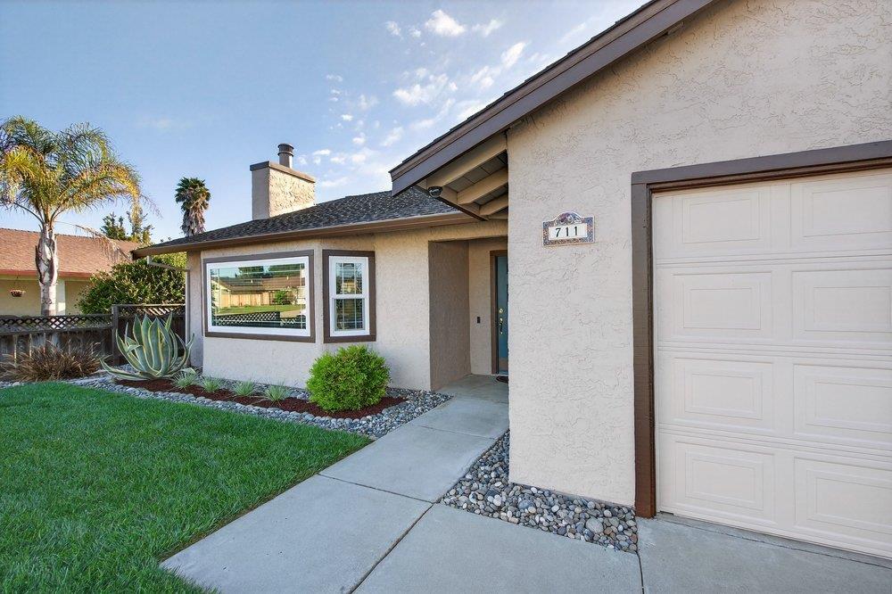 Front Image Thumbnail for ML82039076