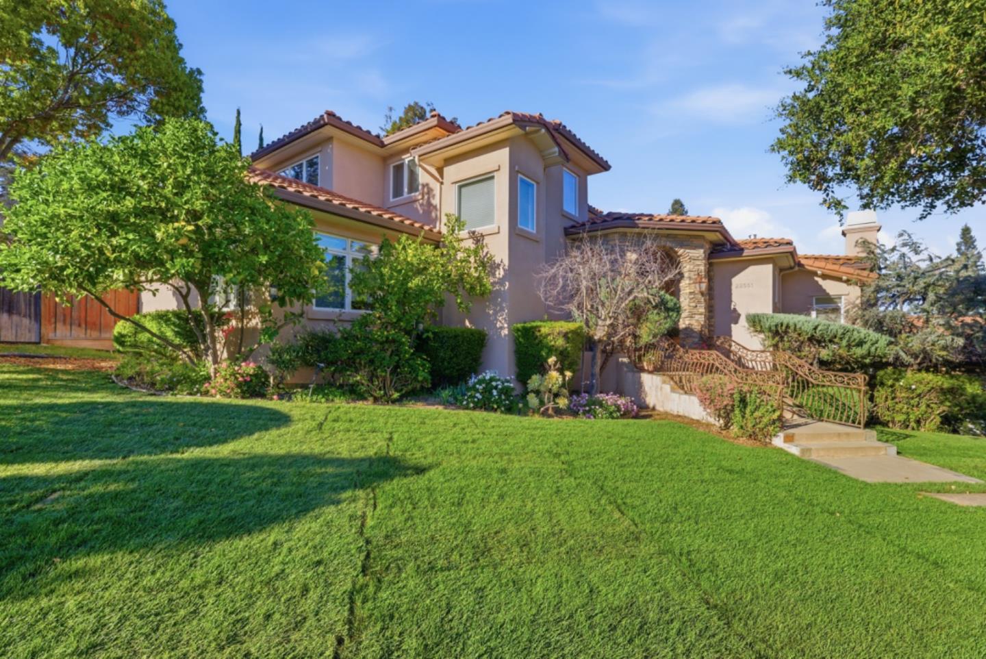 Front Image Thumbnail for ML82039106