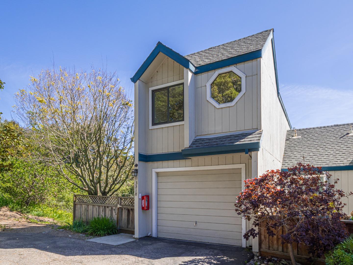 Front Image Thumbnail for ML82039117