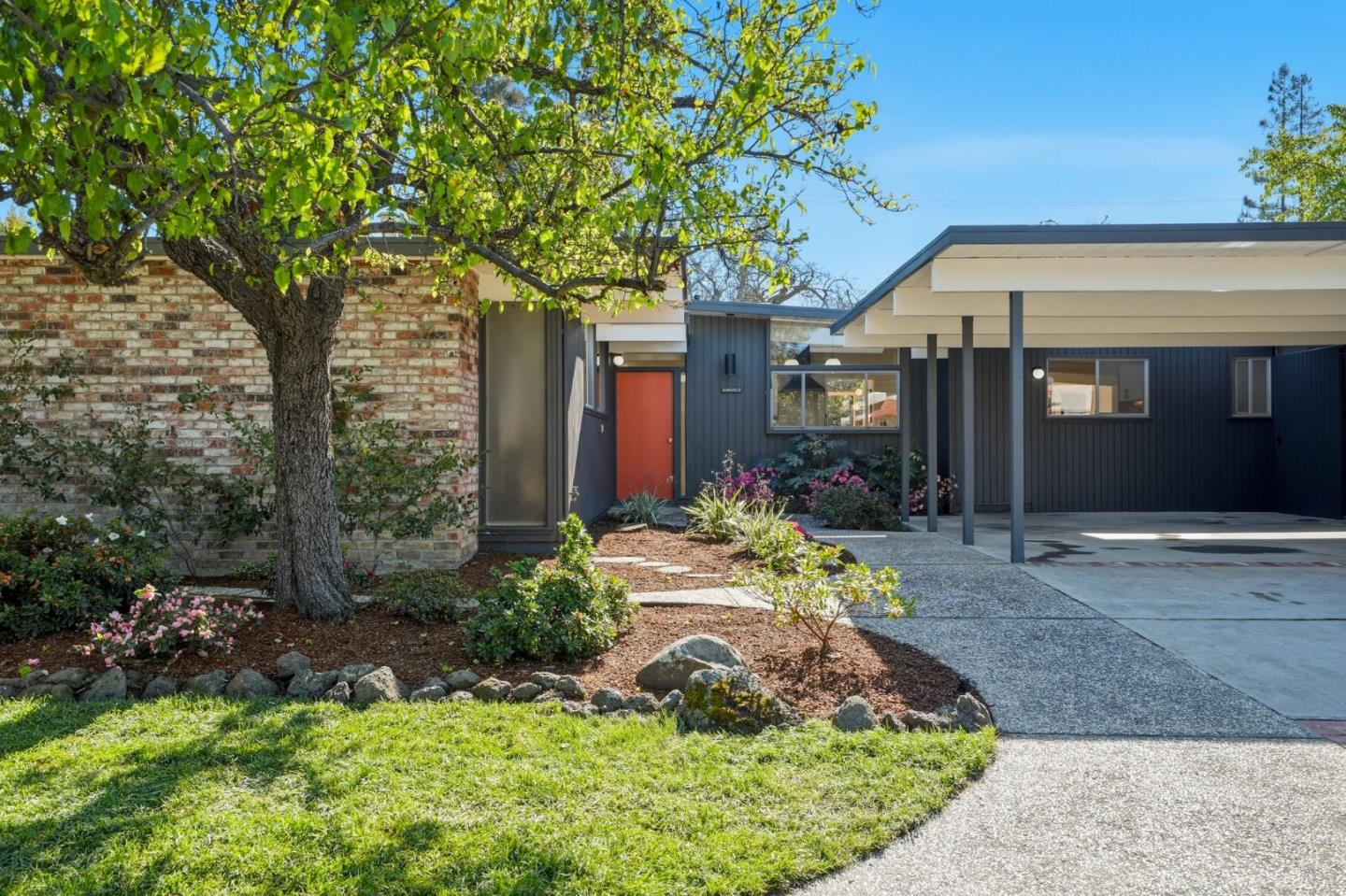 Front Image Thumbnail for ML82039174