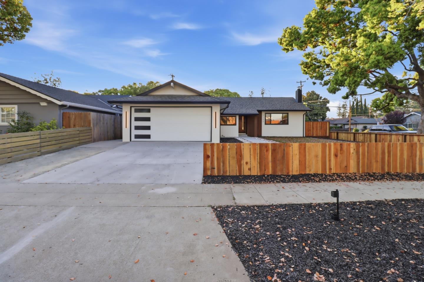 Front Image Thumbnail for ML82039194