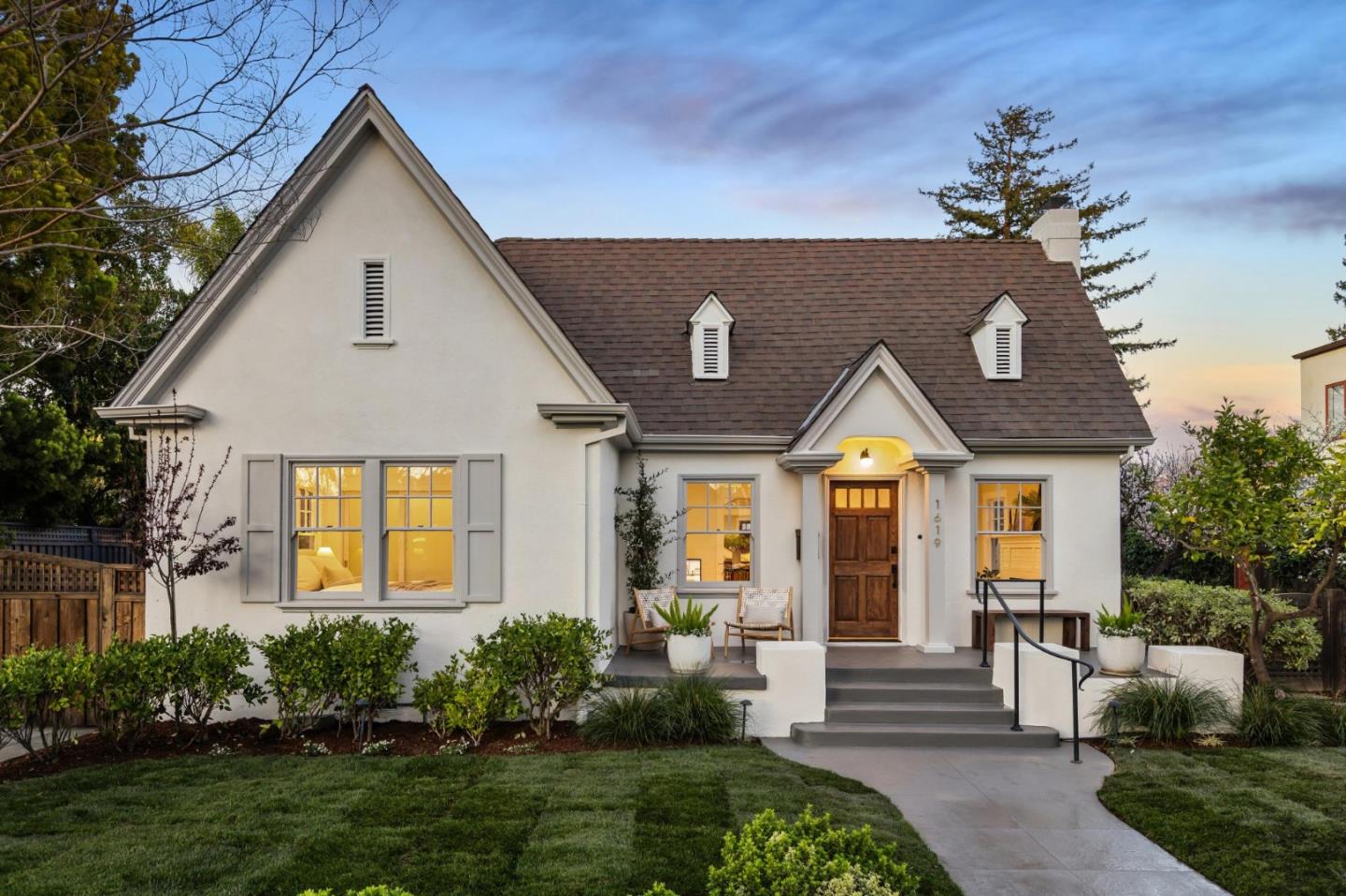 Front Image Thumbnail for ML82039220