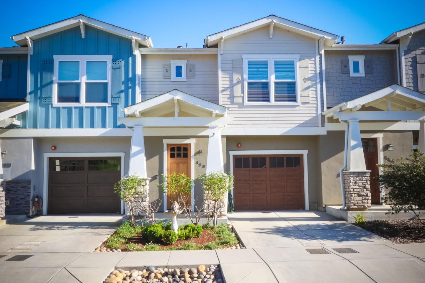 Front Image Thumbnail for ML82039222