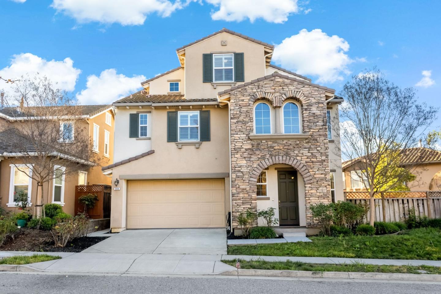 Front Image Thumbnail for ML82039251