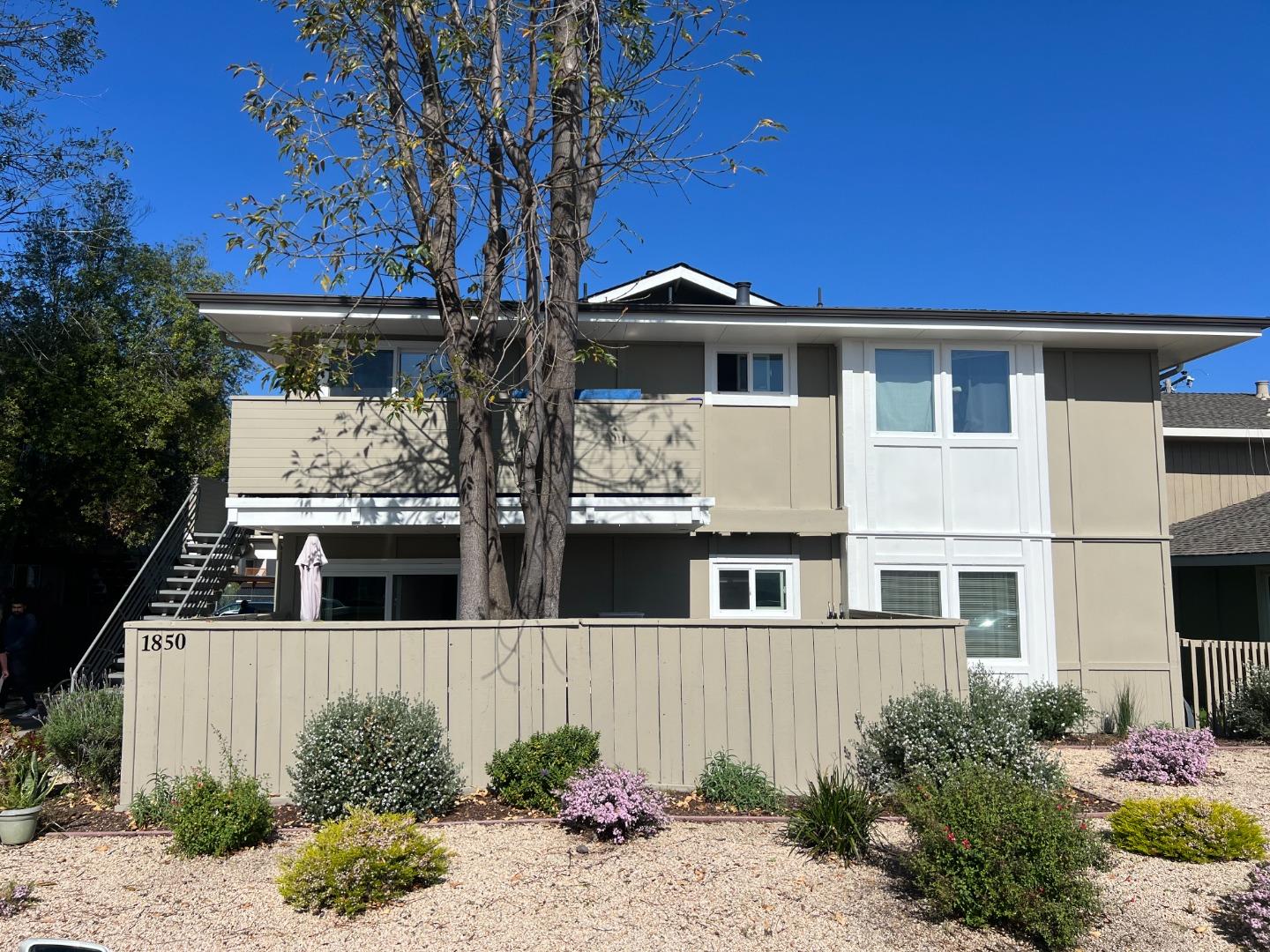 Front Image Thumbnail for ML82039261