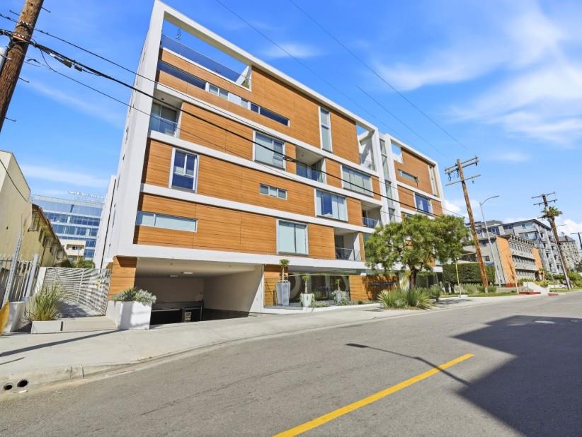 Front Image Thumbnail for ML82039306