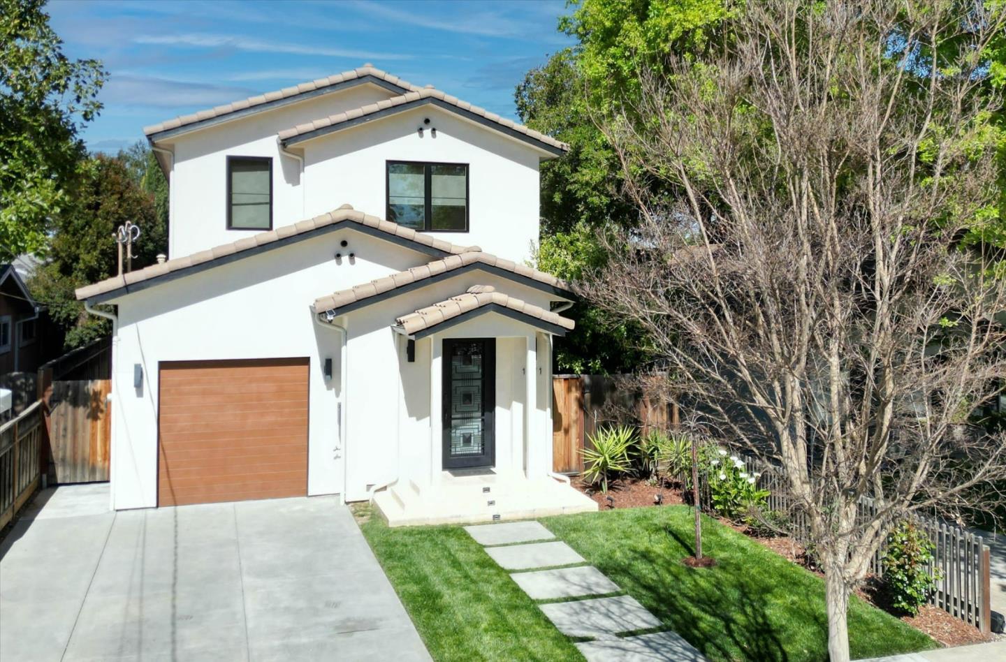 Front Image Thumbnail for ML82039332