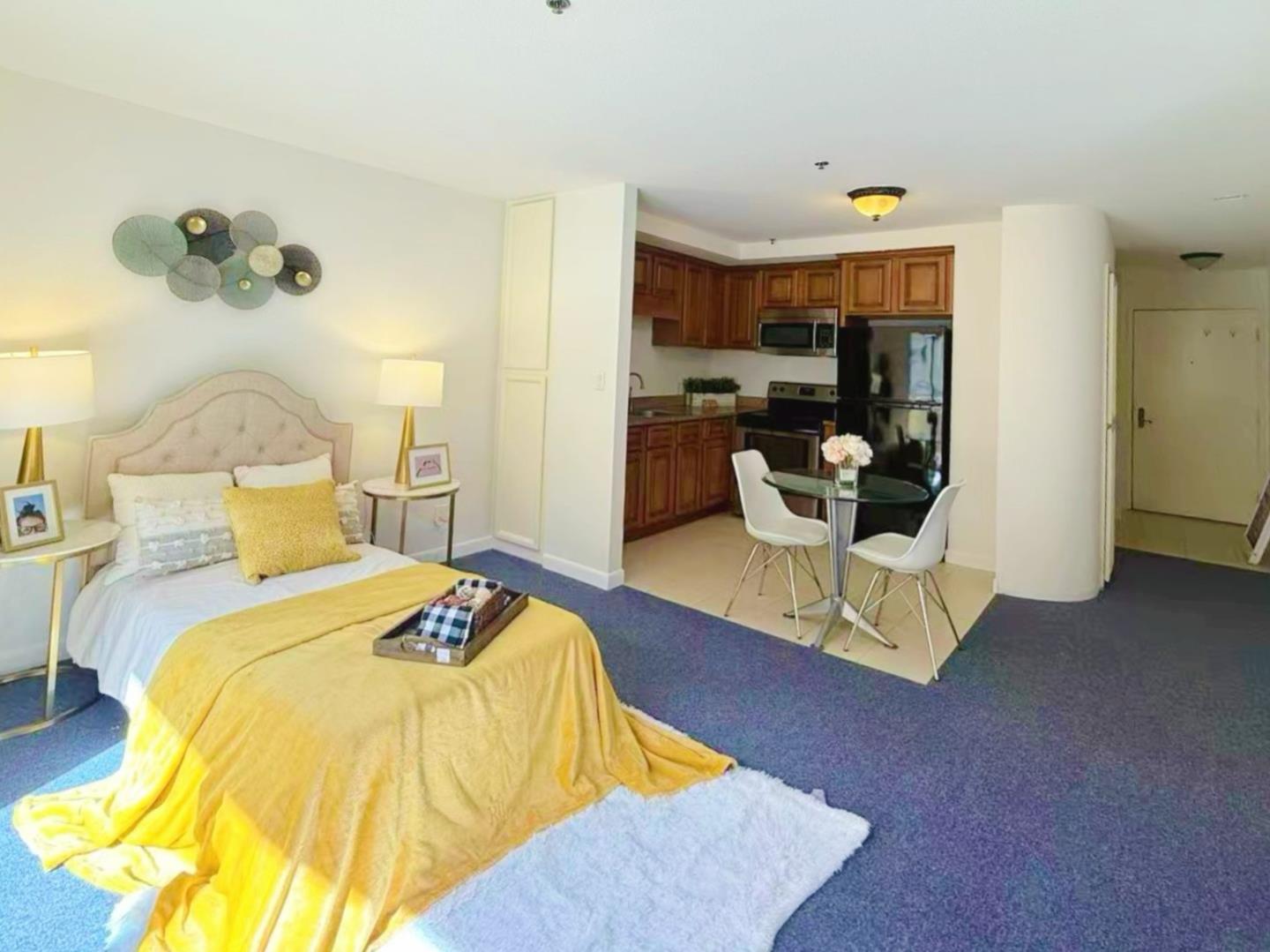 Front Image Thumbnail for ML82039342