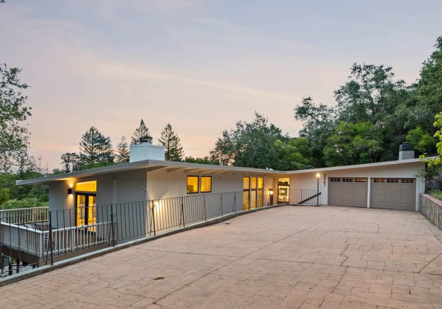 Front Image Thumbnail for ML82039358