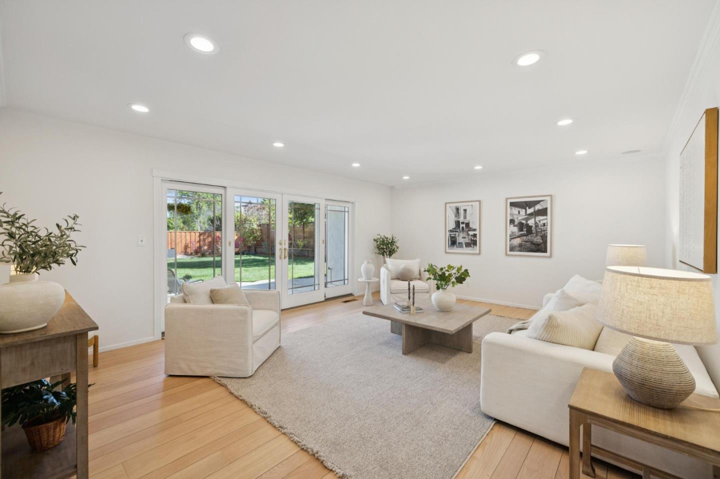 Front Image Thumbnail for ML82039360