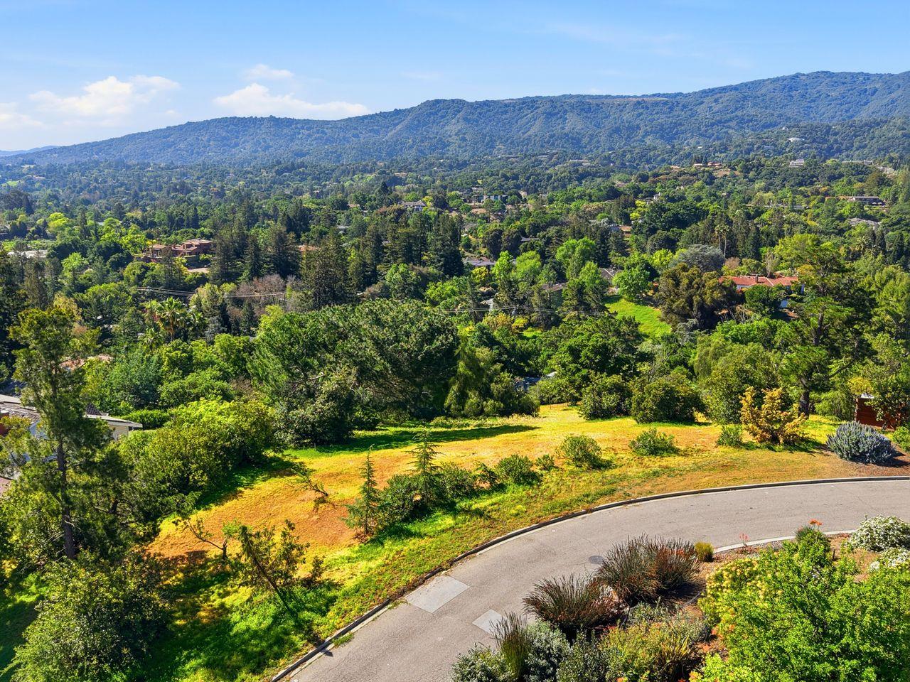 Front Image Thumbnail for ML82039394