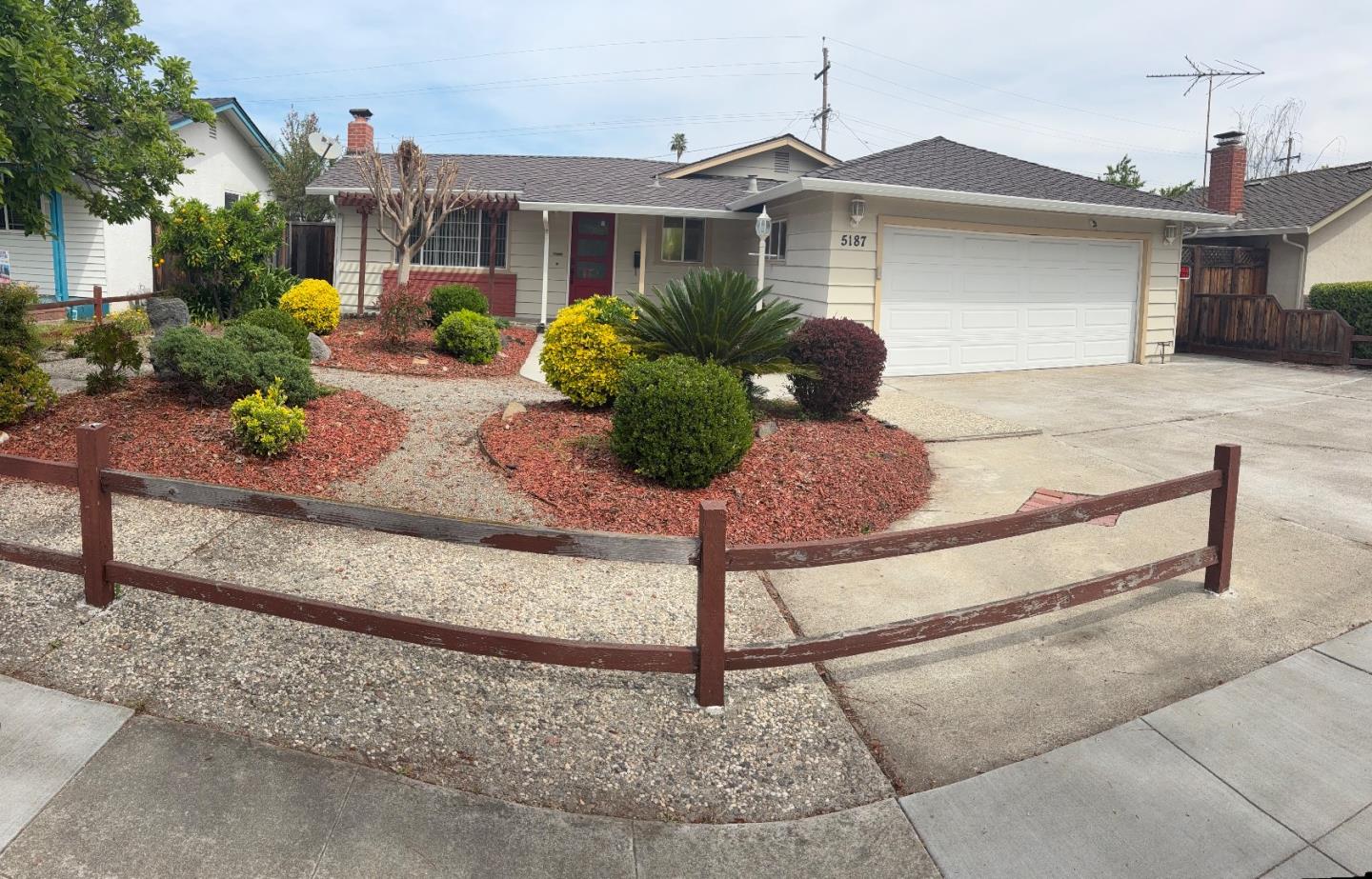 Front Image Thumbnail for ML82039403