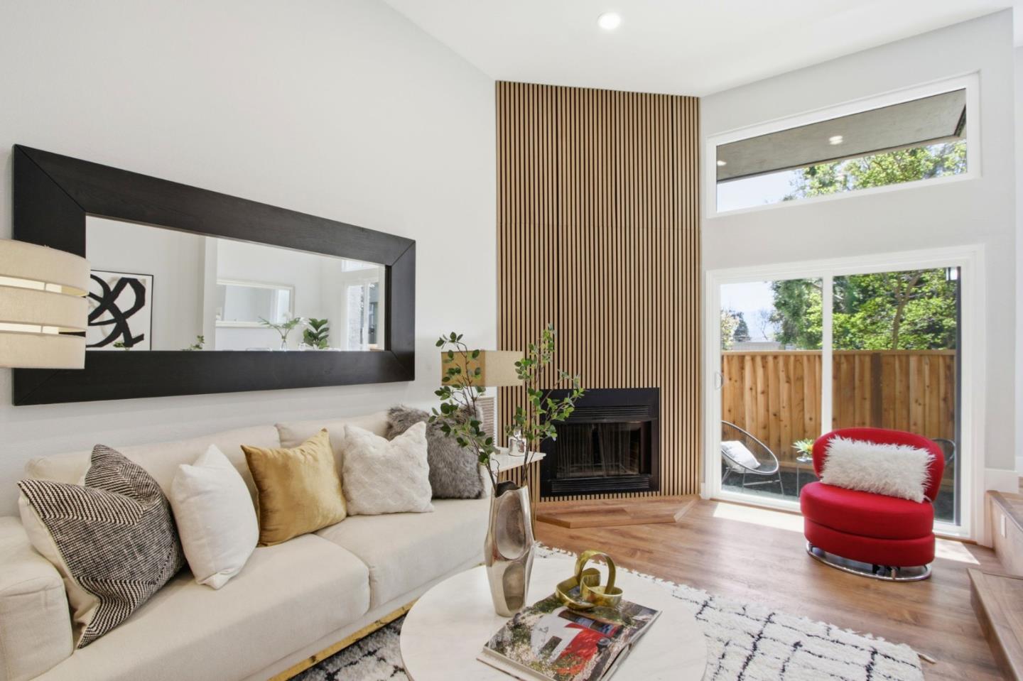 Front Image Thumbnail for ML82039432