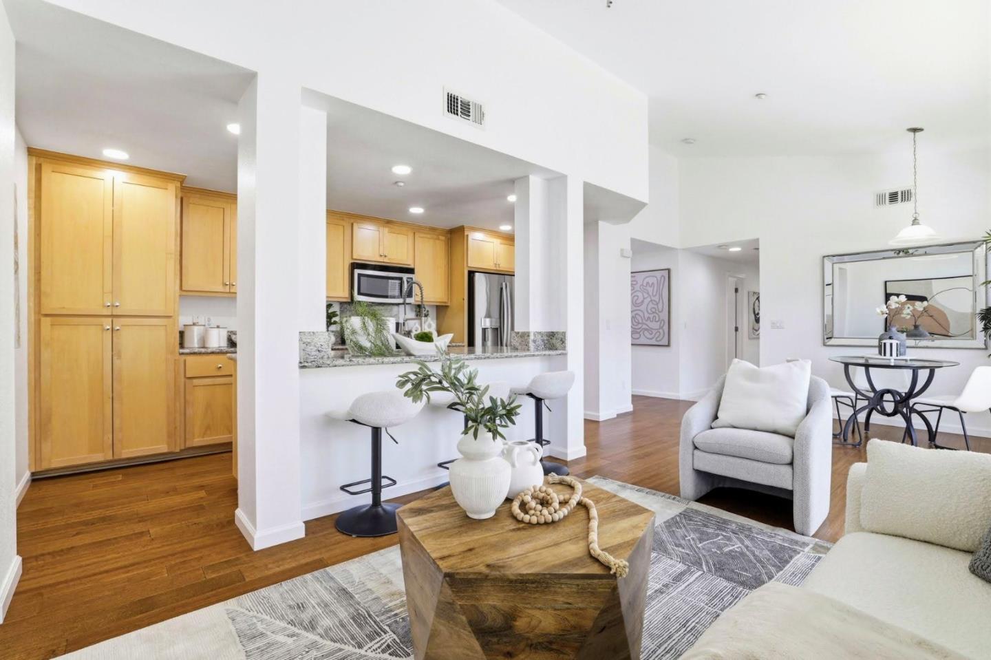 Front Image Thumbnail for ML82039444