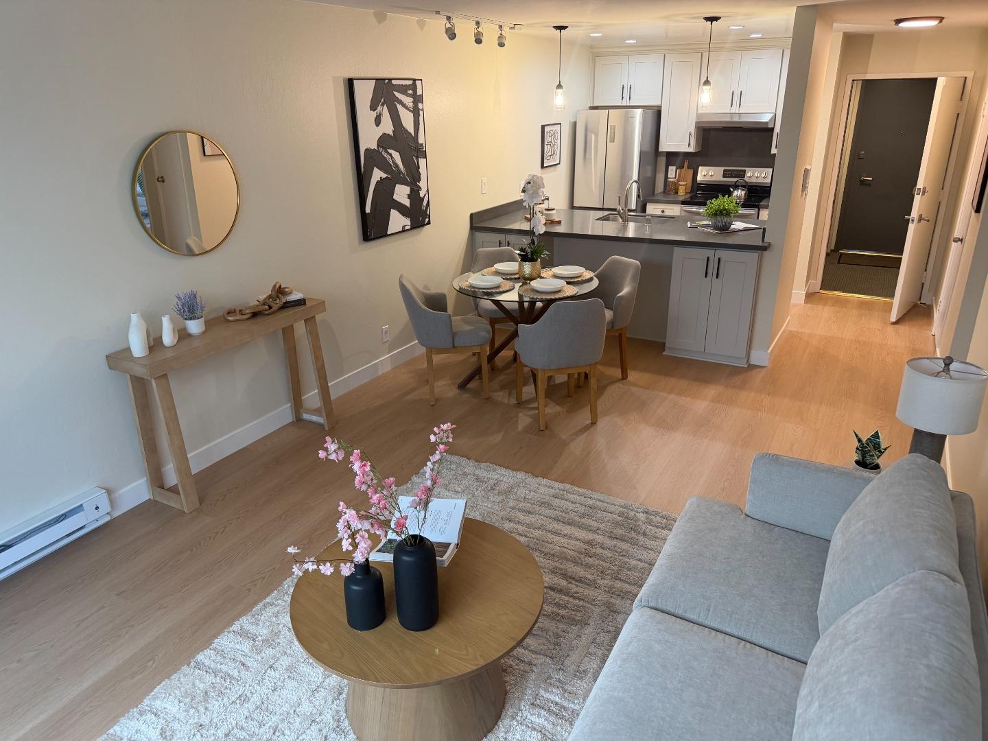 Front Image Thumbnail for ML82039455