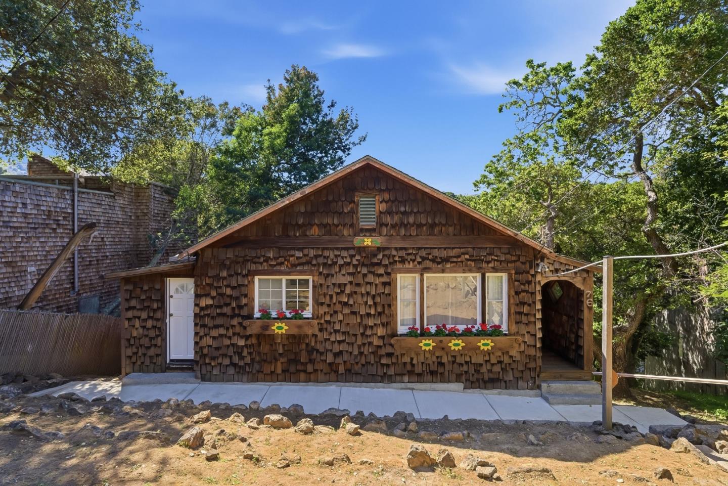 Front Image Thumbnail for ML82039462