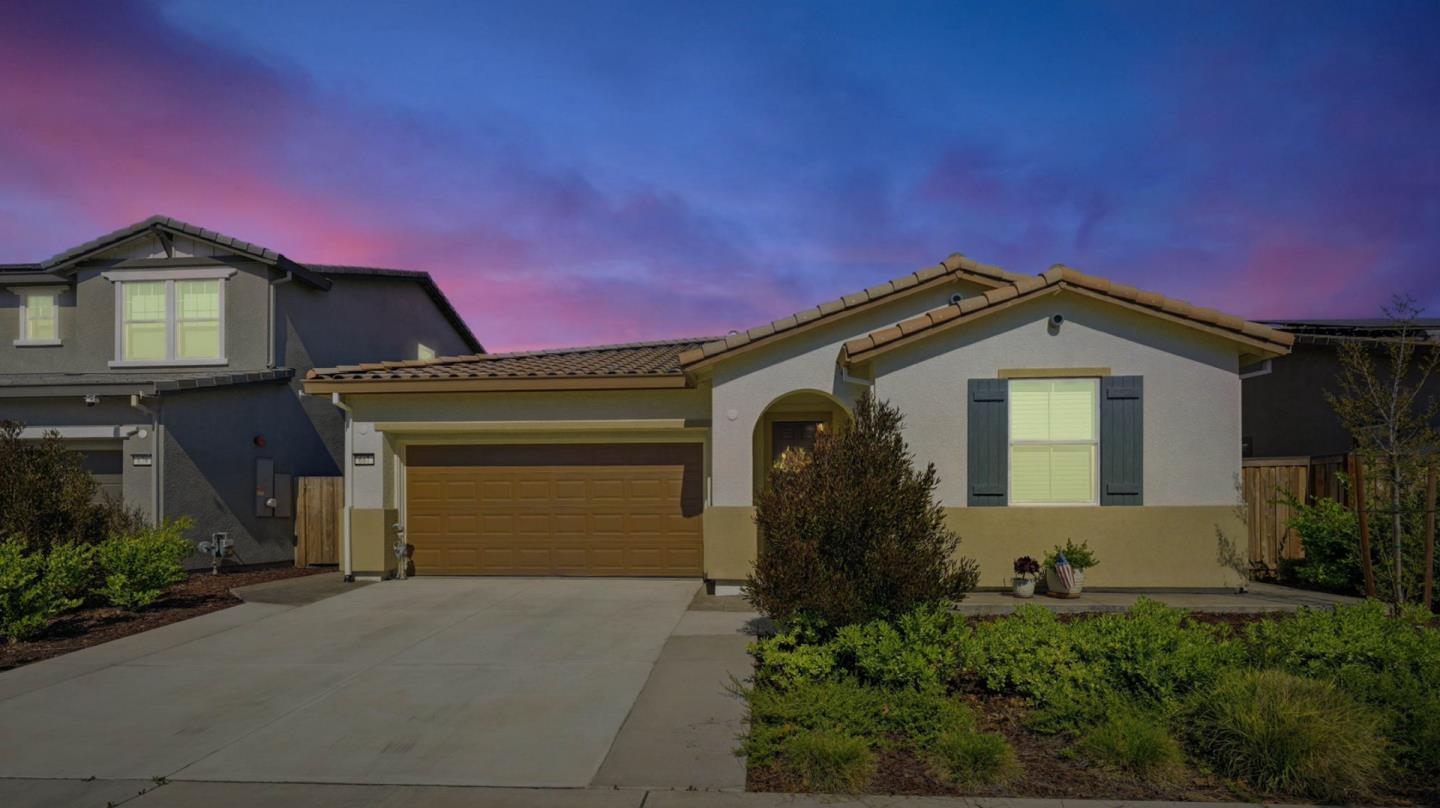 Front Image Thumbnail for ML82039470