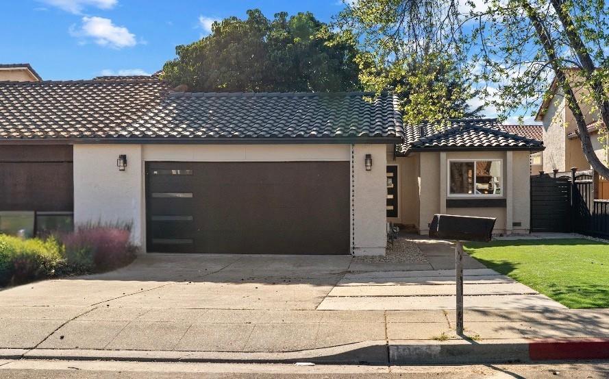 Front Image Thumbnail for ML82039471