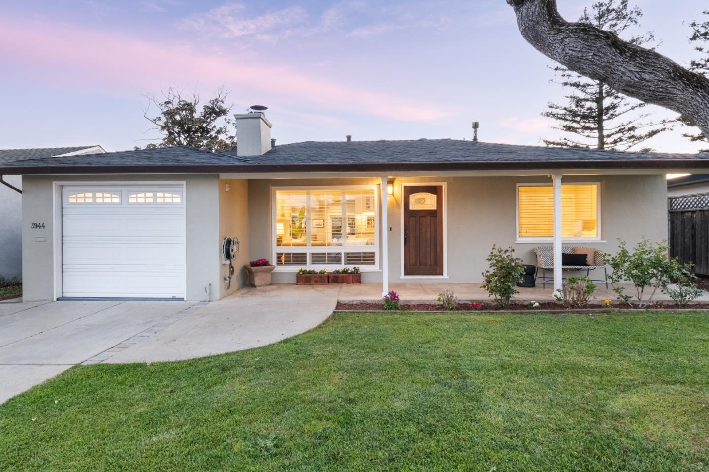 Front Image Thumbnail for ML82039472