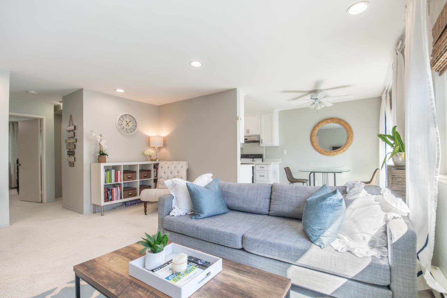 Front Image Thumbnail for ML82039473