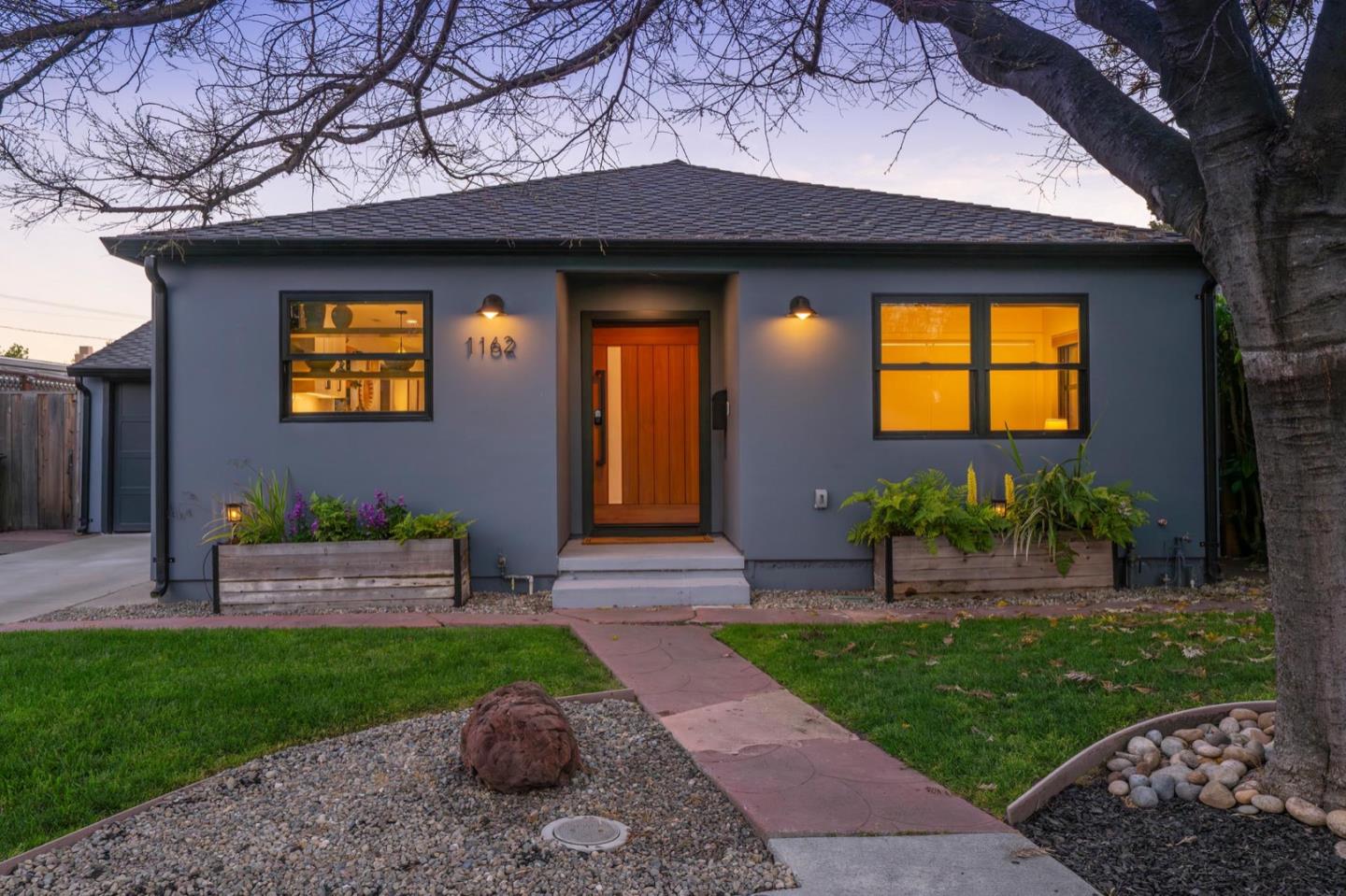 Front Image Thumbnail for ML82039506