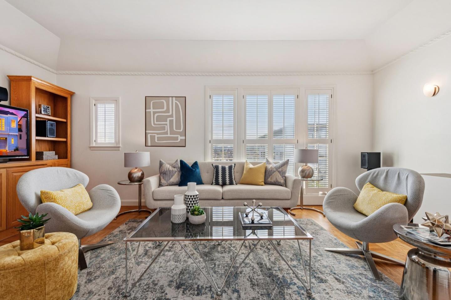 Front Image Thumbnail for ML82039590