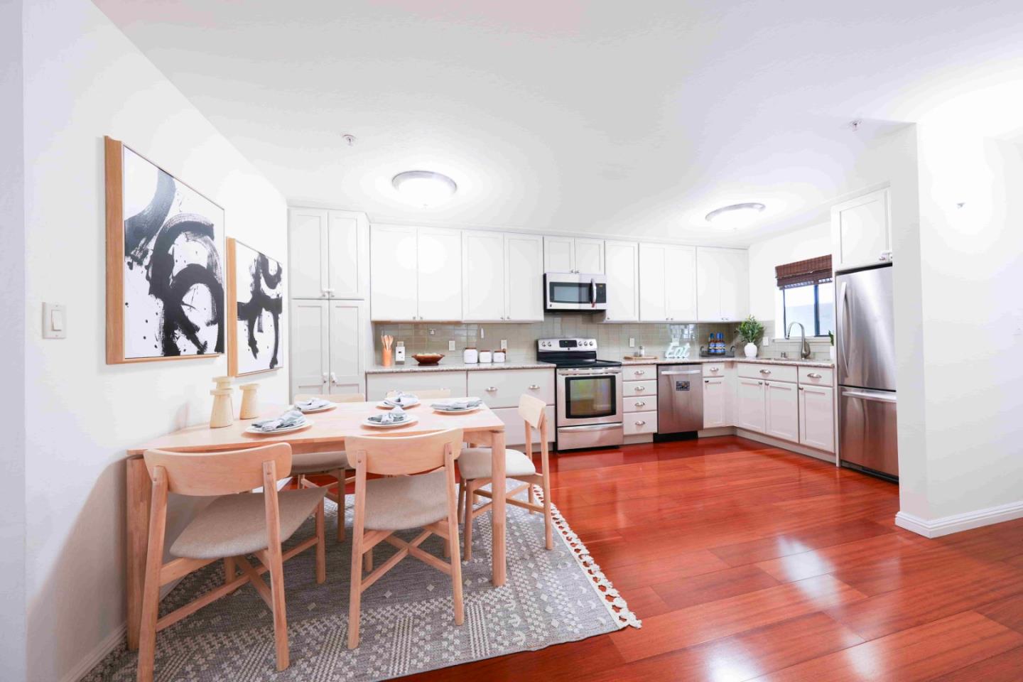 Front Image Thumbnail for ML82039655