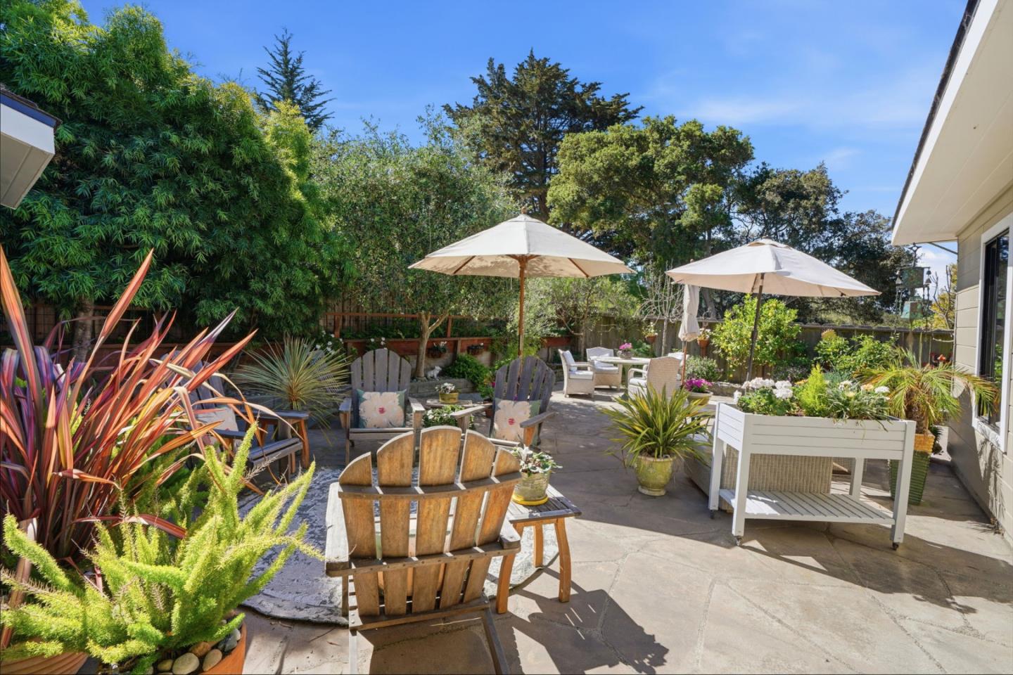 Front Image Thumbnail for ML82039676