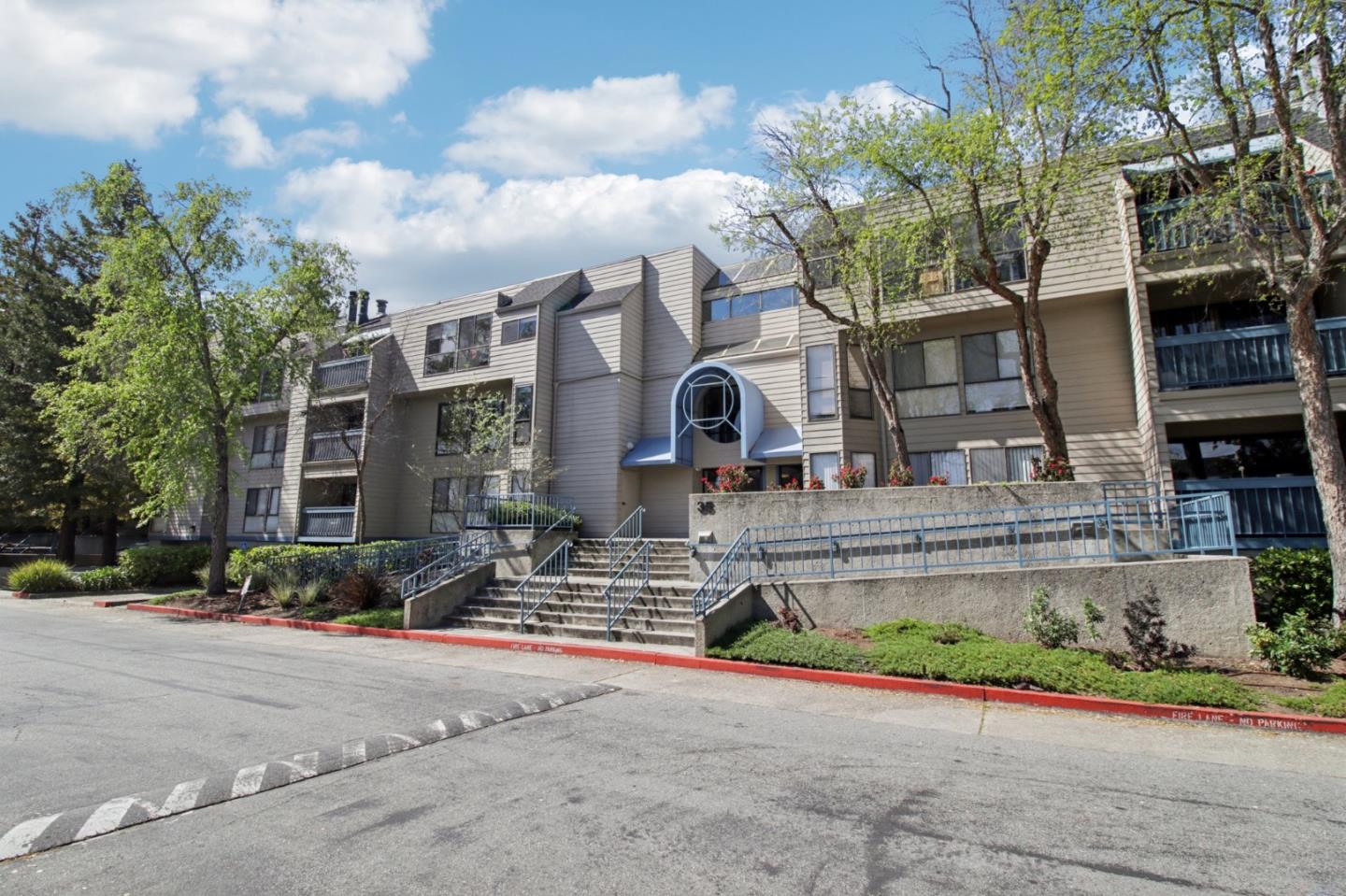 Front Image Thumbnail for ML82039677