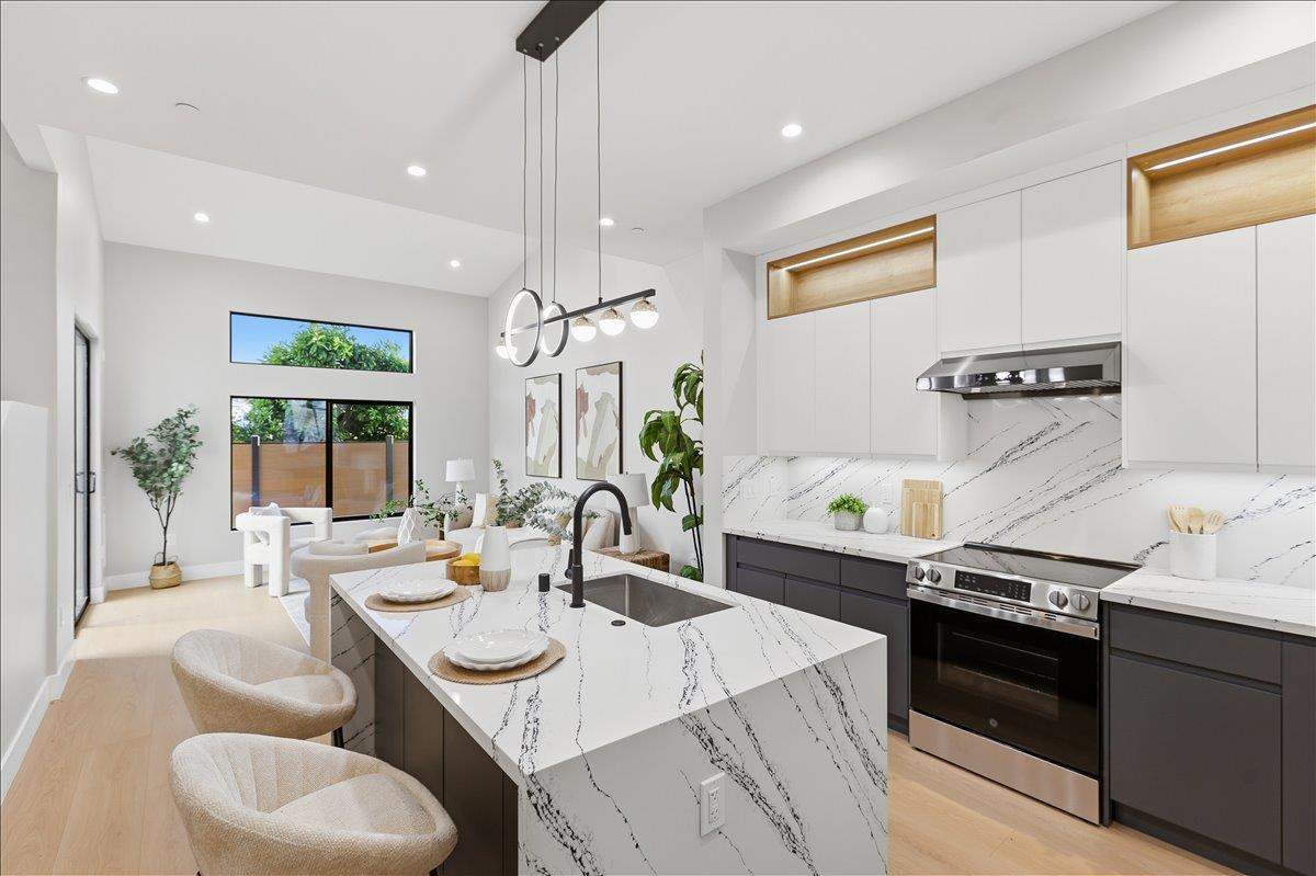 Front Image Thumbnail for ML82039688