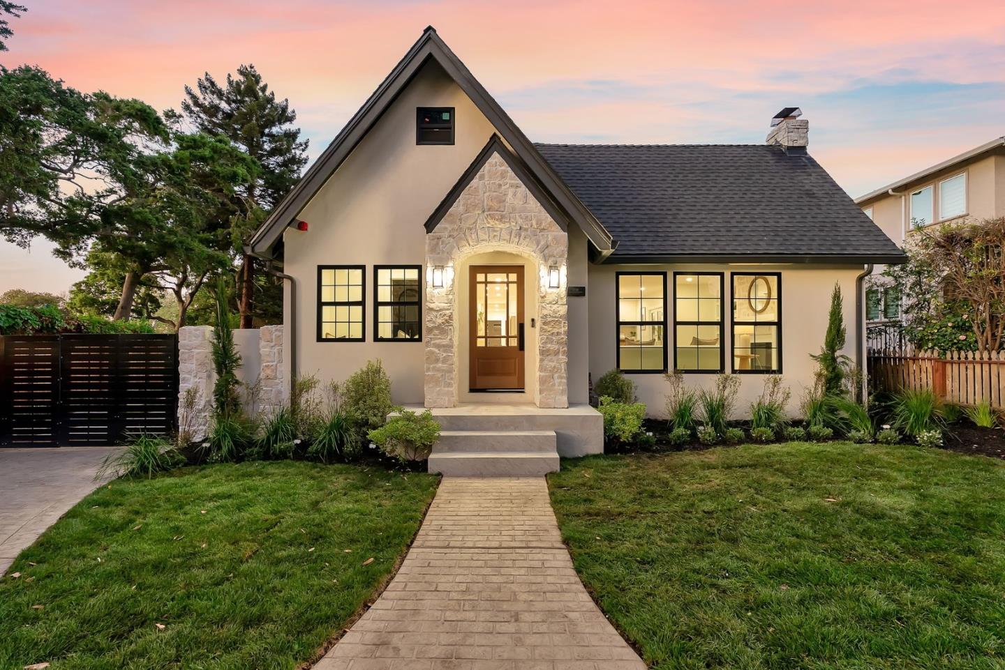 Front Image Thumbnail for ML82039699