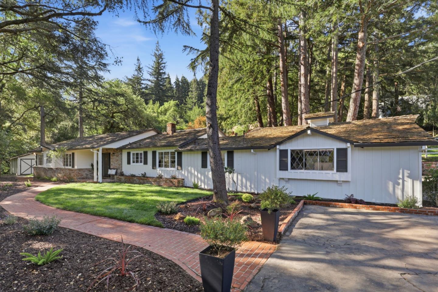 Front Image Thumbnail for ML82039737