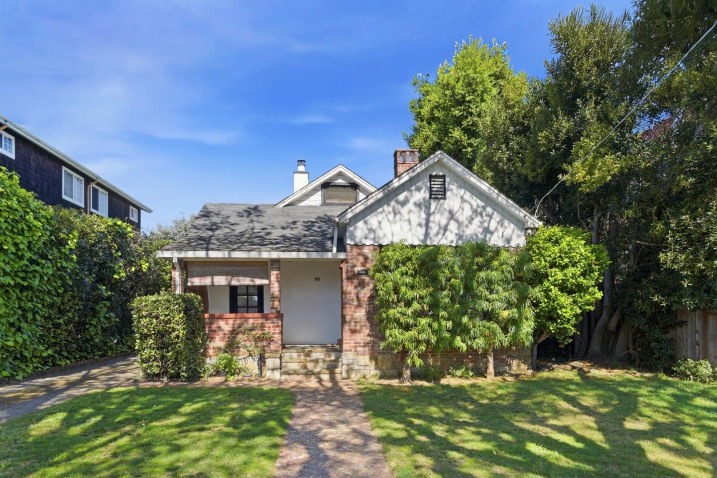 Front Image Thumbnail for ML82039742