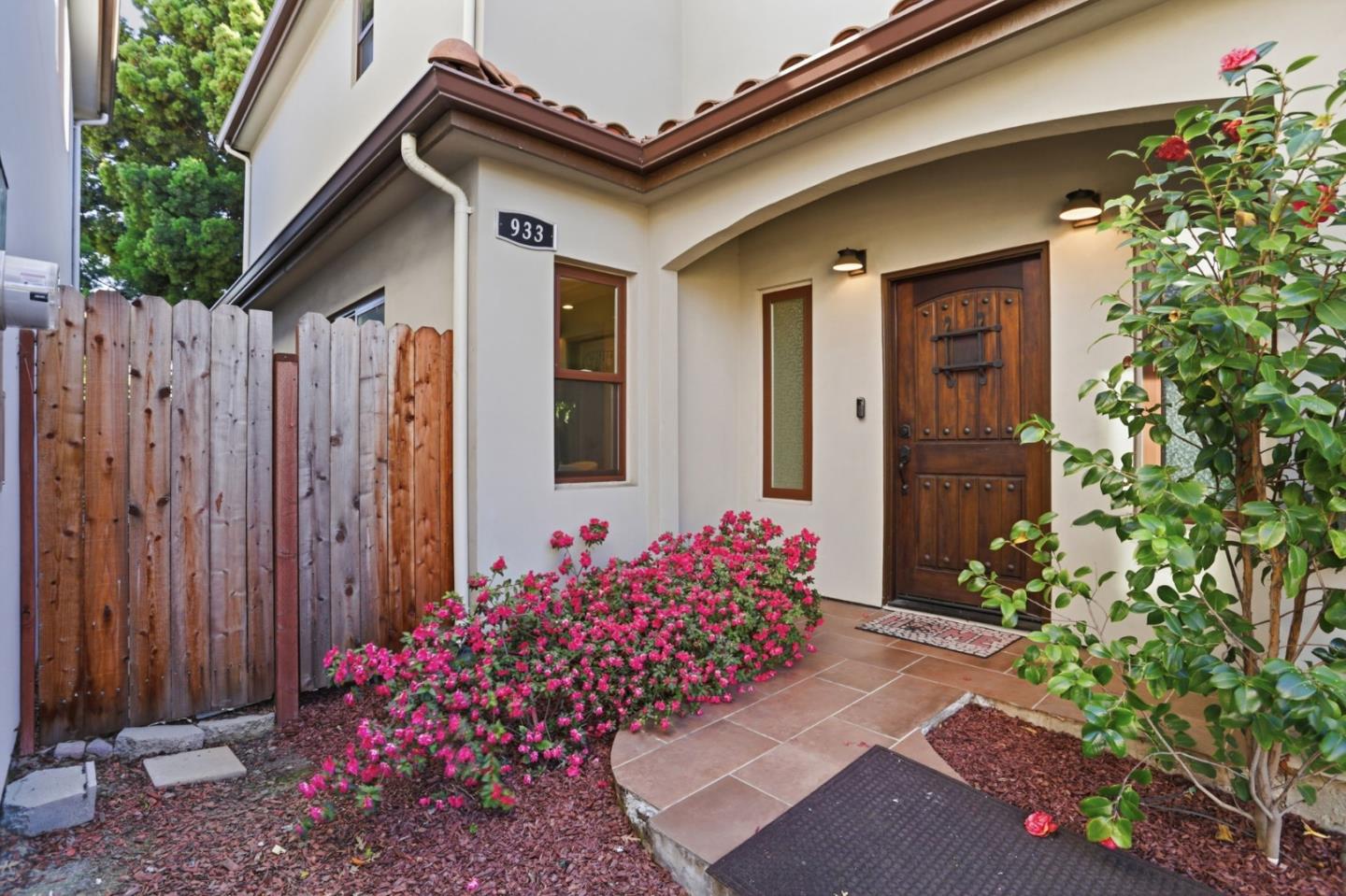 Front Image Thumbnail for ML82039779