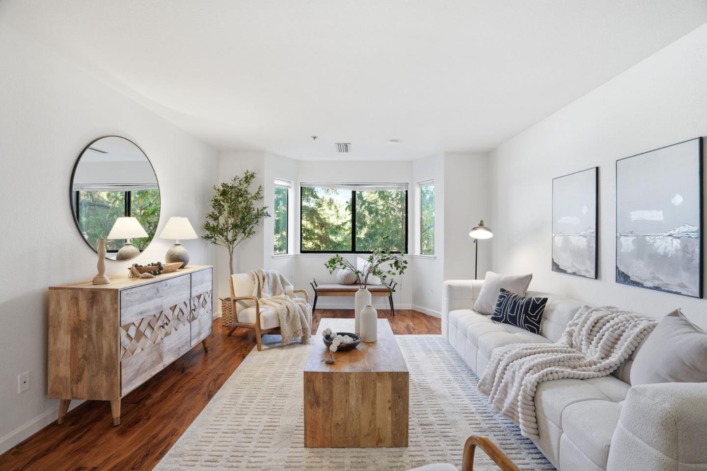 Front Image Thumbnail for ML82039817