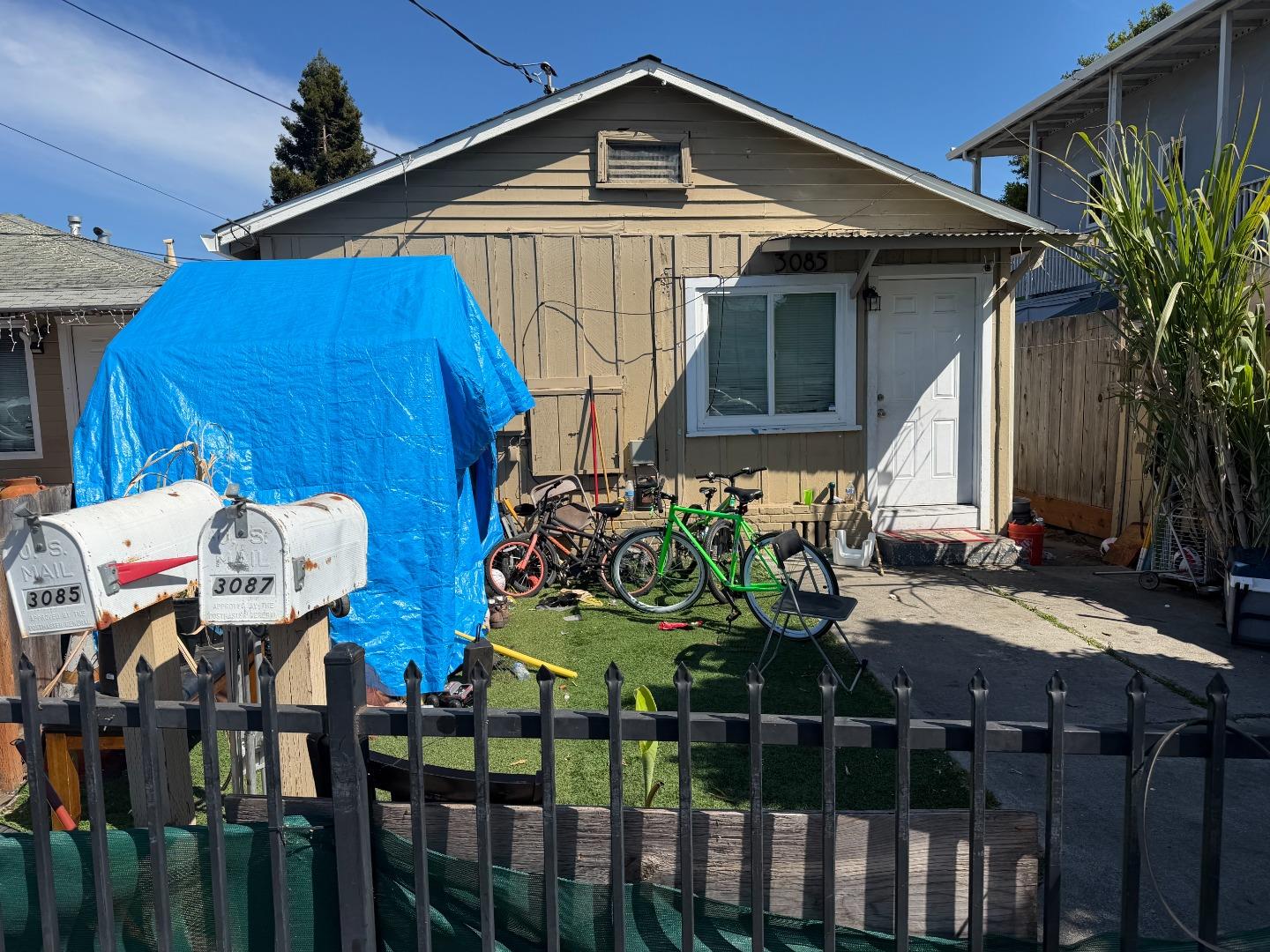 Front Image Thumbnail for ML82039860