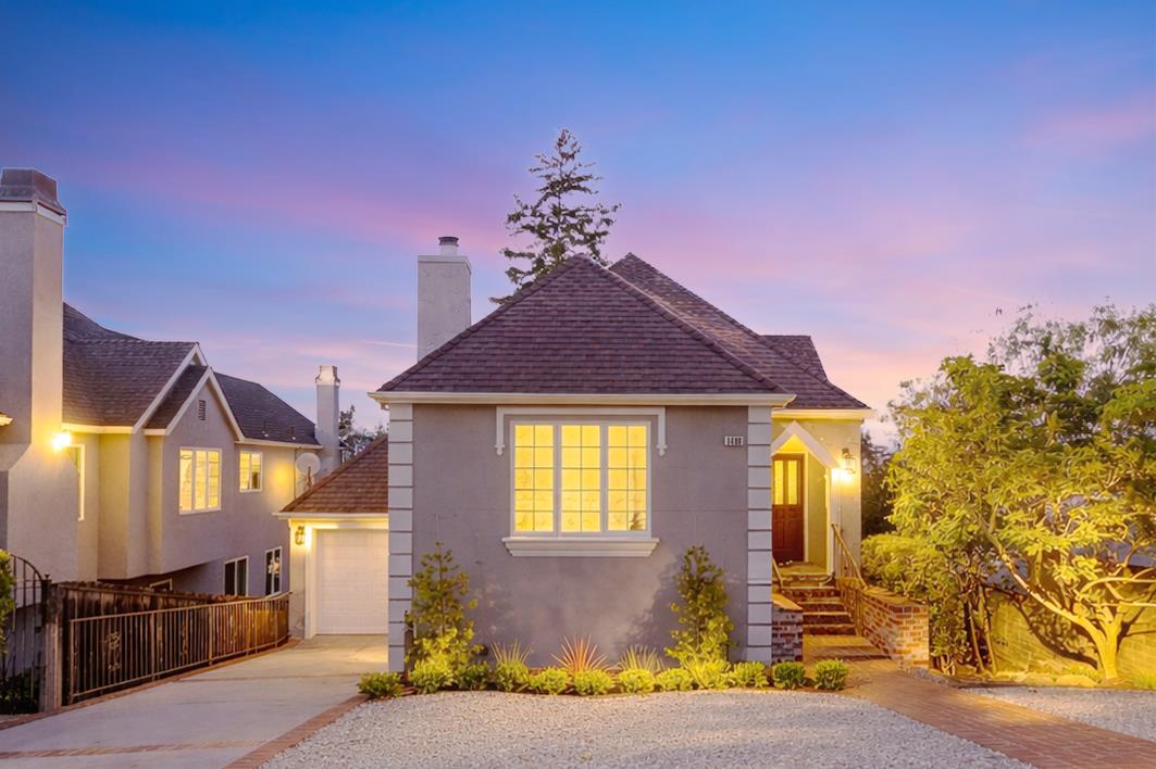 Front Image Thumbnail for ML82039867