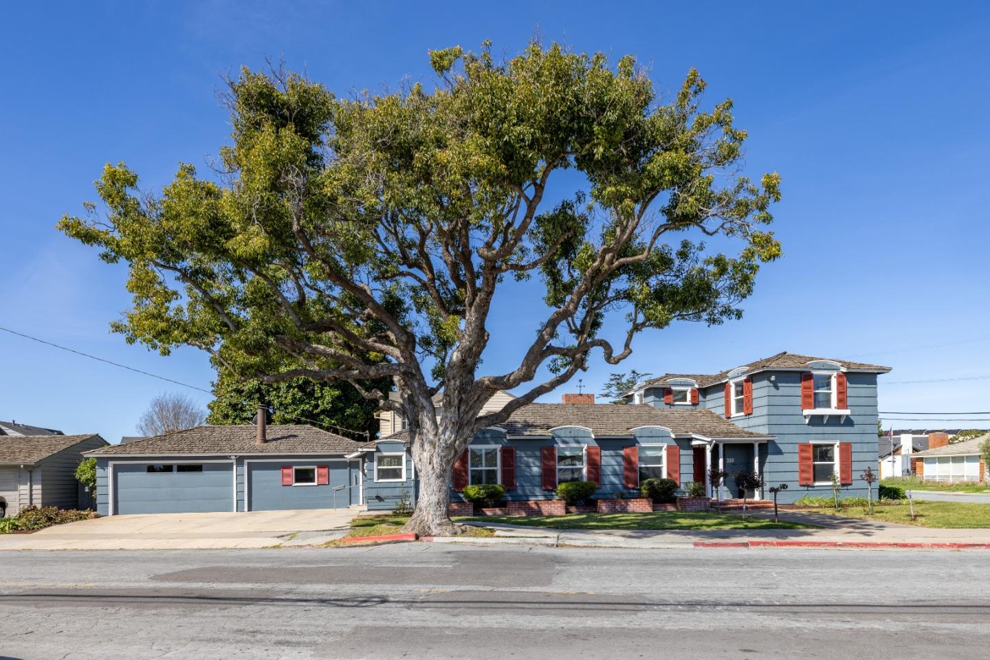 Front Image Thumbnail for ML82040000