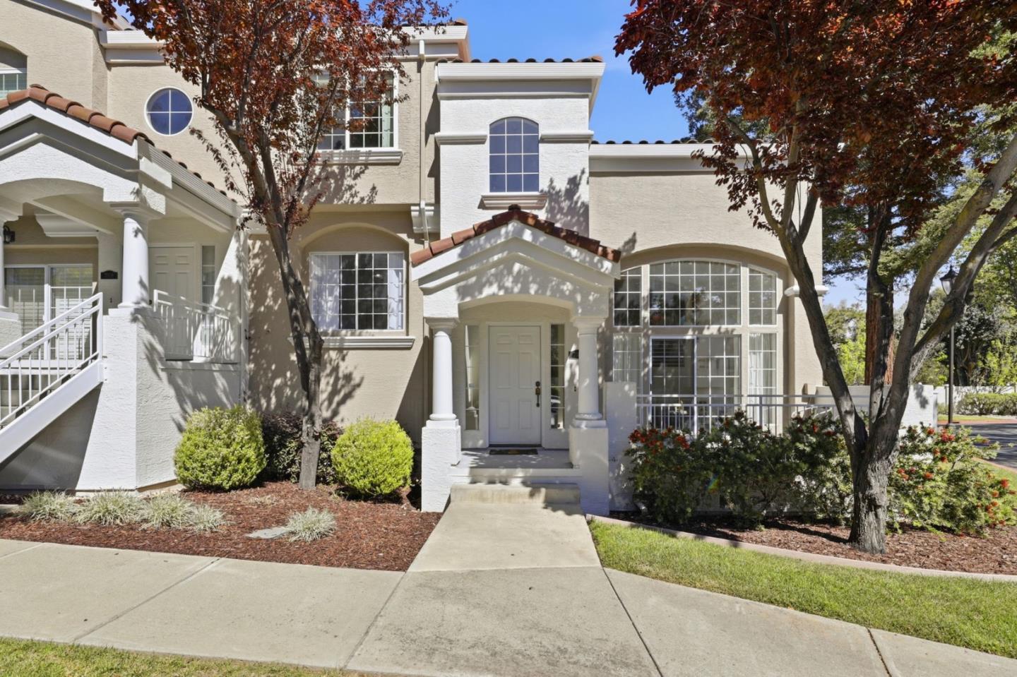 Front Image Thumbnail for ML82040064