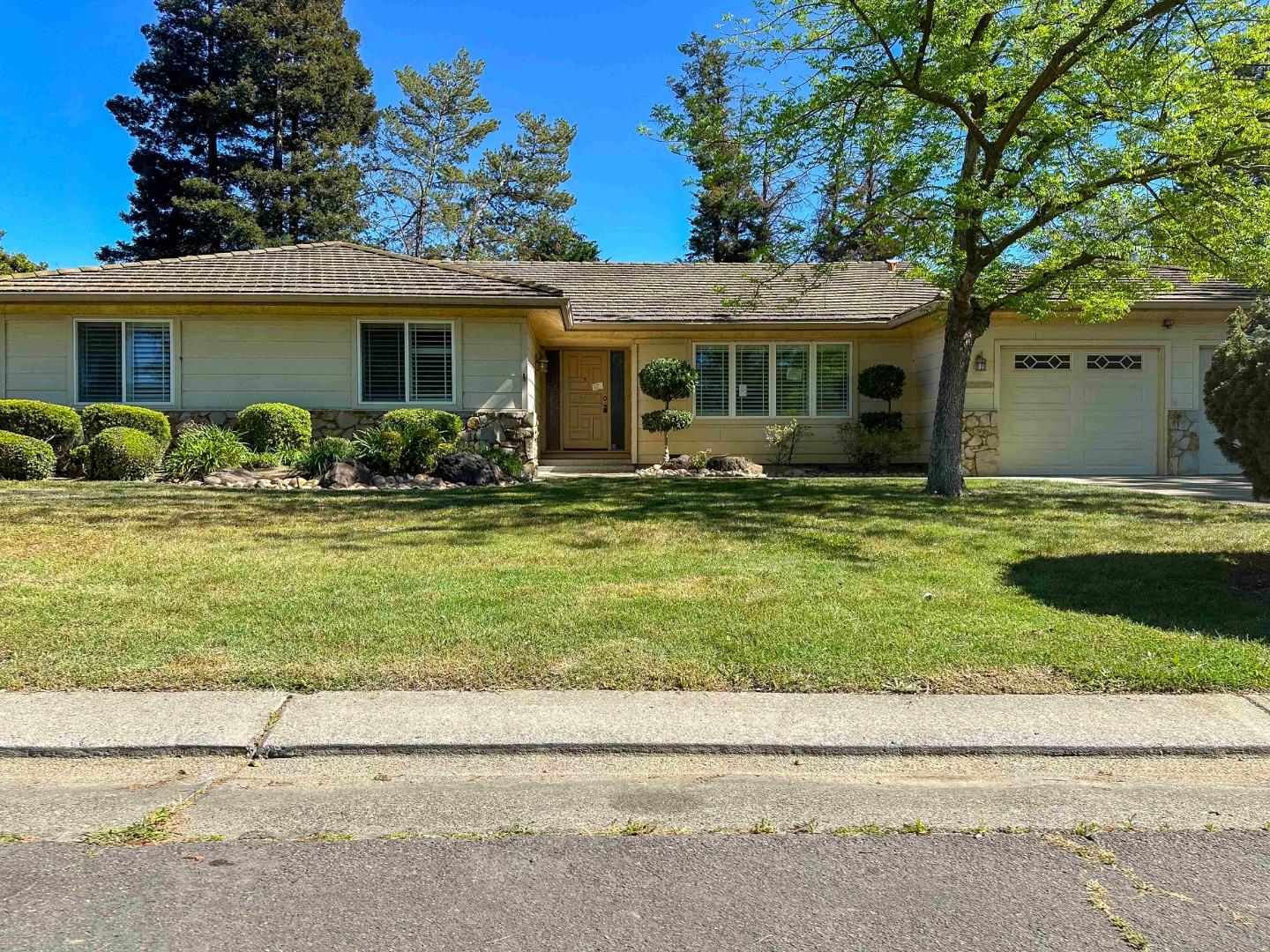 Front Image Thumbnail for ML82040107