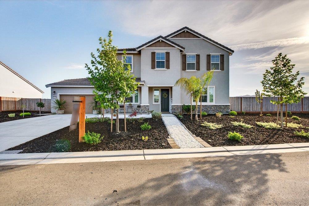 Front Image Thumbnail for ML82040110