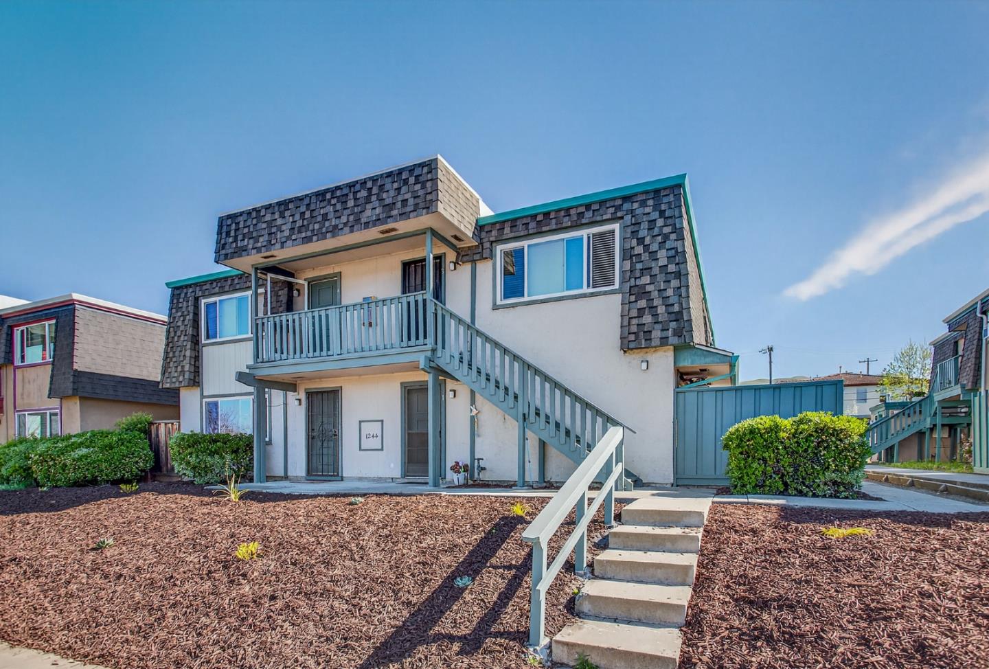 Front Image Thumbnail for ML82040149