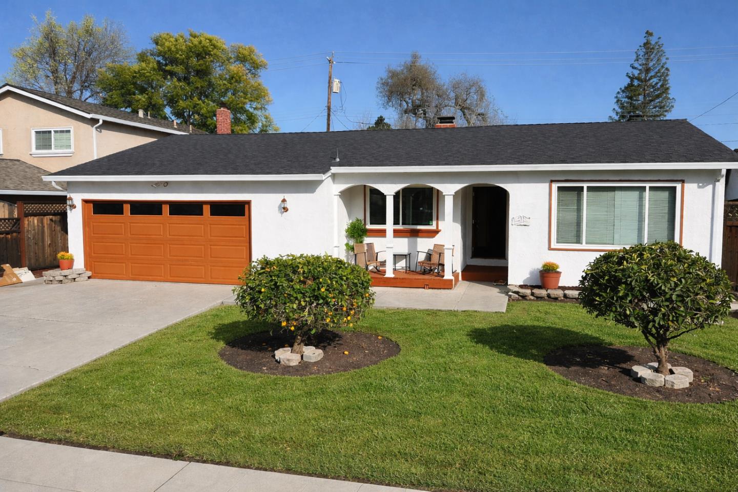 Front Image Thumbnail for ML82040180