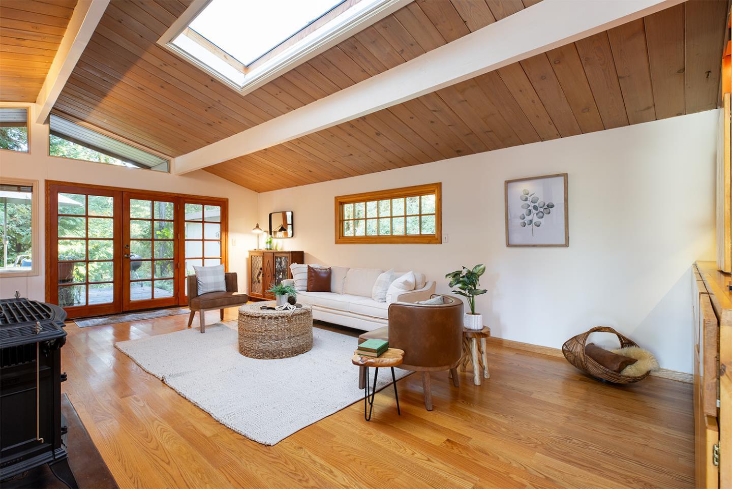 Front Image Thumbnail for ML82040202