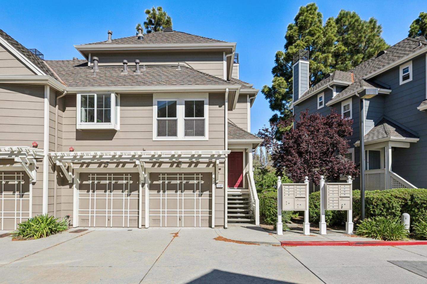 Front Image Thumbnail for ML82040298