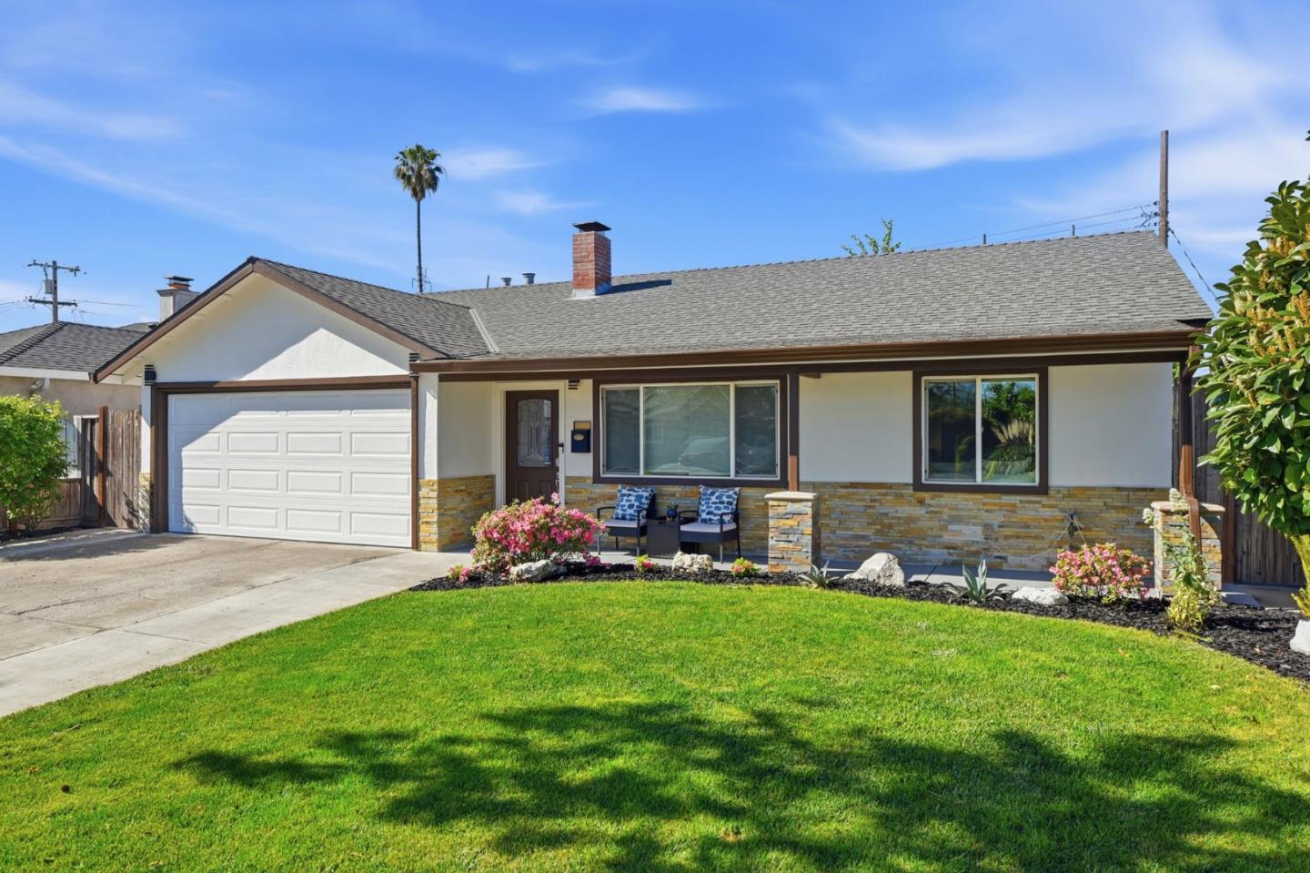 Front Image Thumbnail for ML82040311