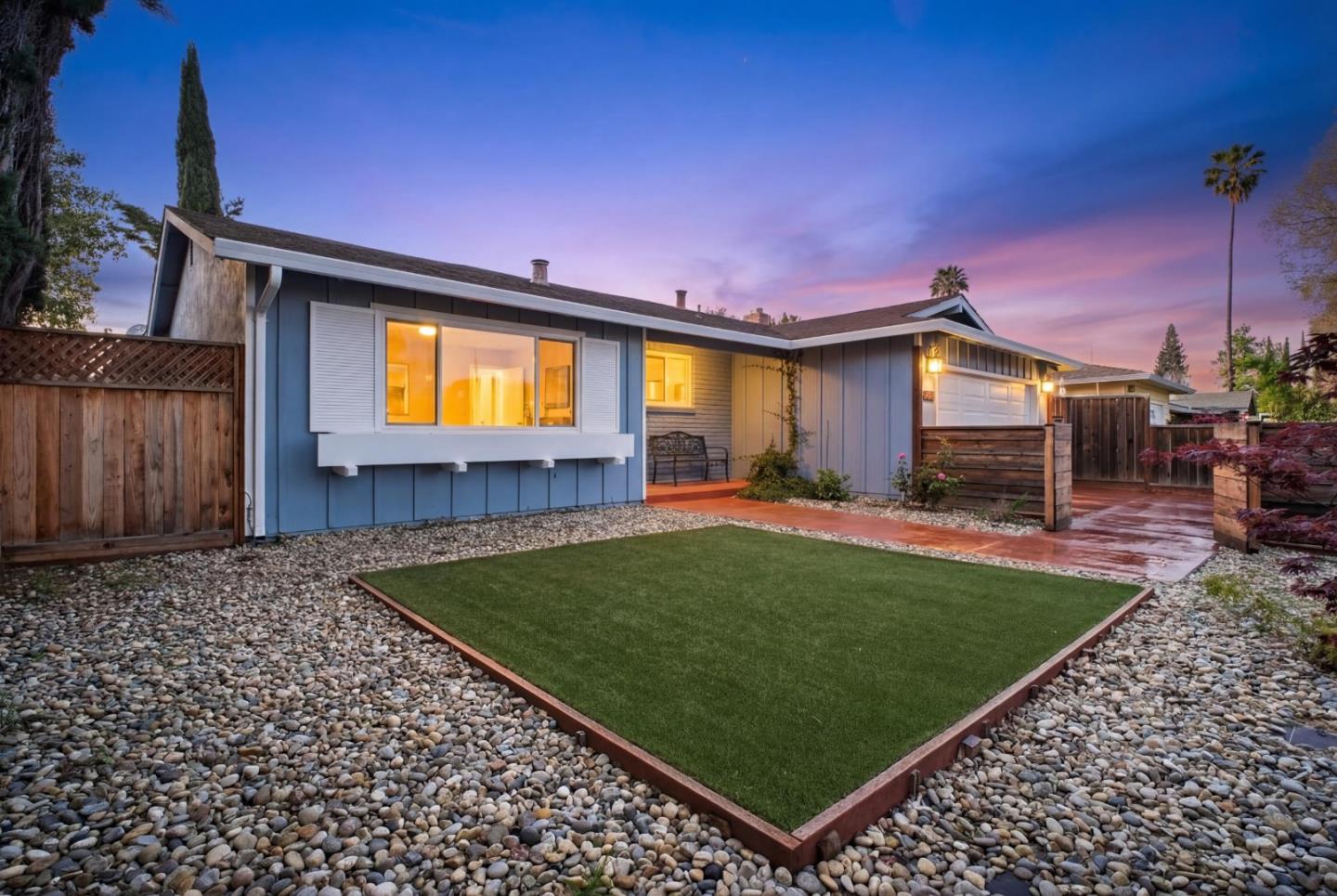 Front Image Thumbnail for ML82040318