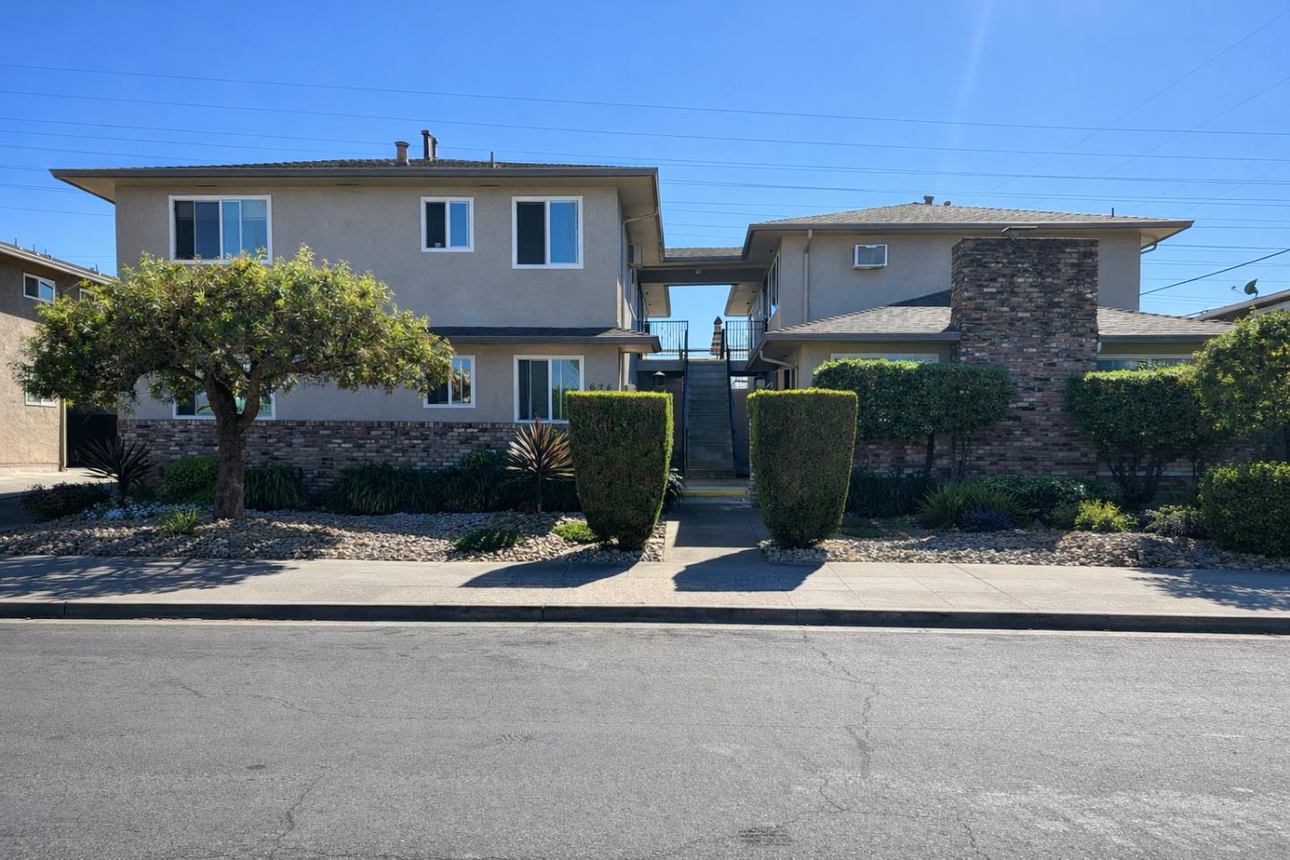 Front Image Thumbnail for ML82040323